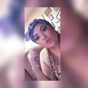 Meet your Posher, Valentina